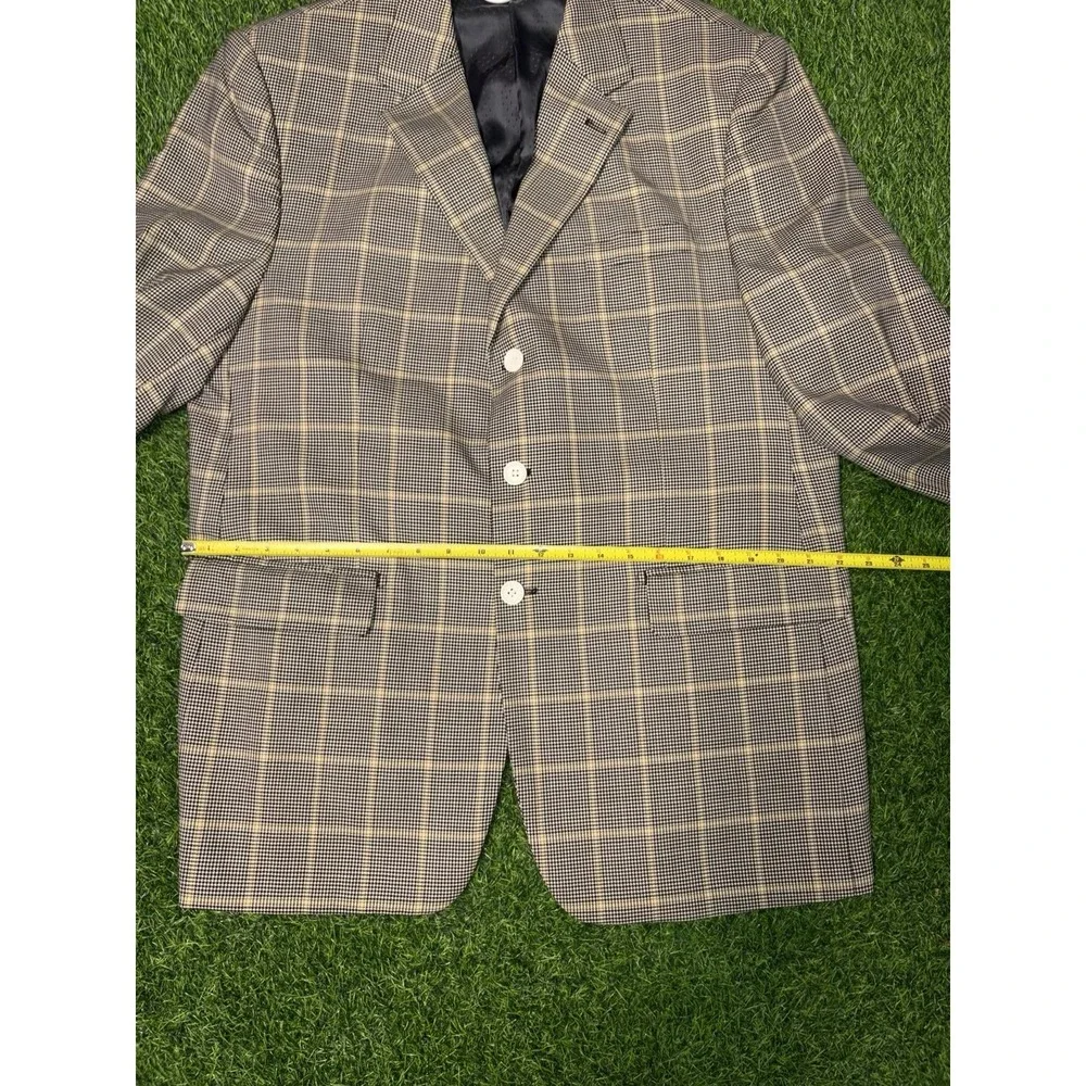 Vintage Mantoni Milan Italy 100% virgin wool 3 button blazer suit coat Men's: 44